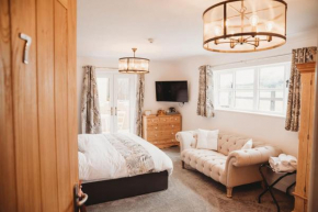 Woodlands - All rooms ensuite, Activity room & Hot Tub